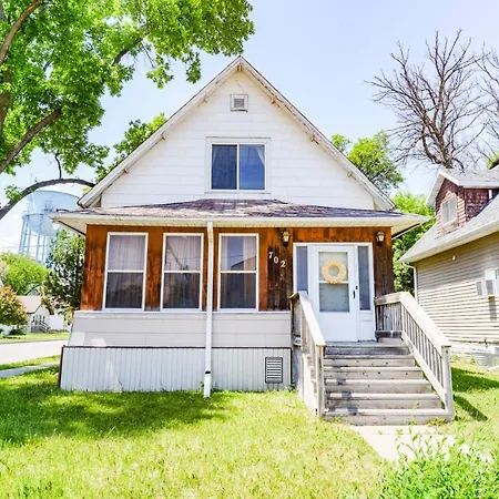 Villa Unique Two Story With A Vintage Flare à Fargo Extérieur photo