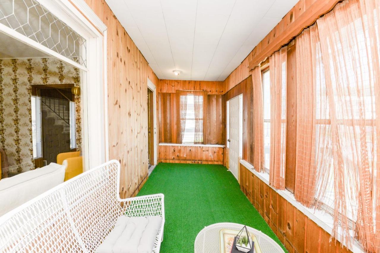 Unique Two Story With A Vintage Flare Holiday home Fargo
